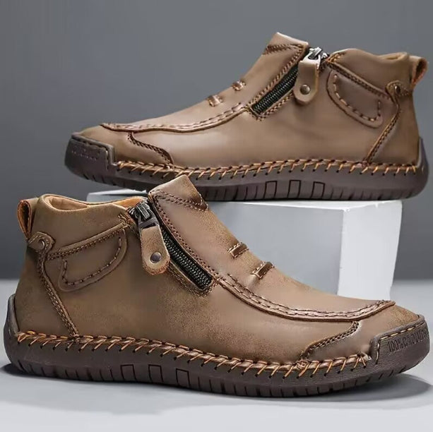 Adrian | Stylish and comfortable men’s shoes with a zip fastening
