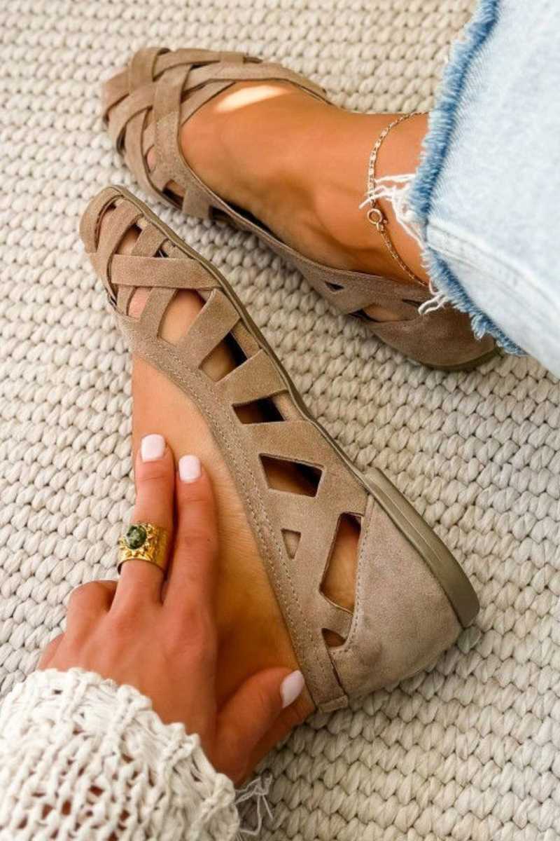 Jenefer | Flat sandals with open toes and crossed fabric