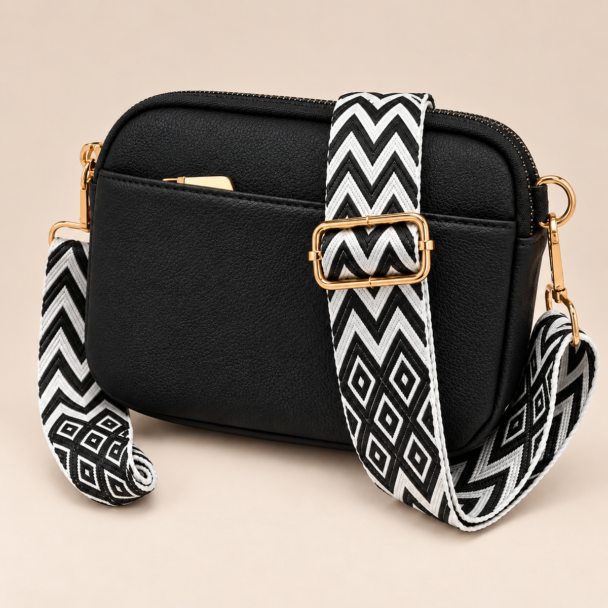 NUBE | Statement Crossbody Bag