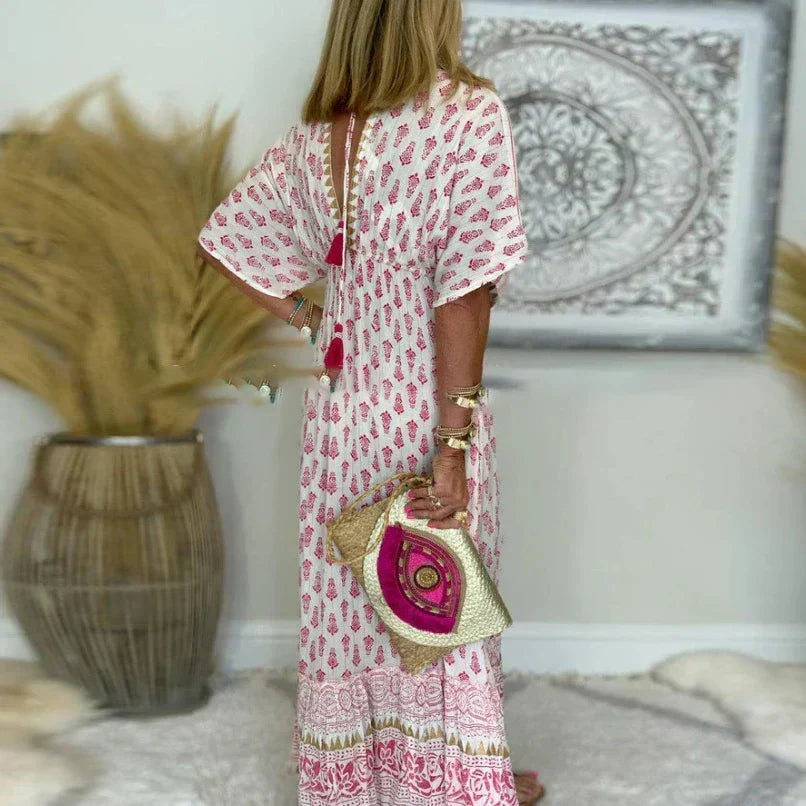 Boho Floral Print Maxi Dress with V-Neckline and Short Sleeves