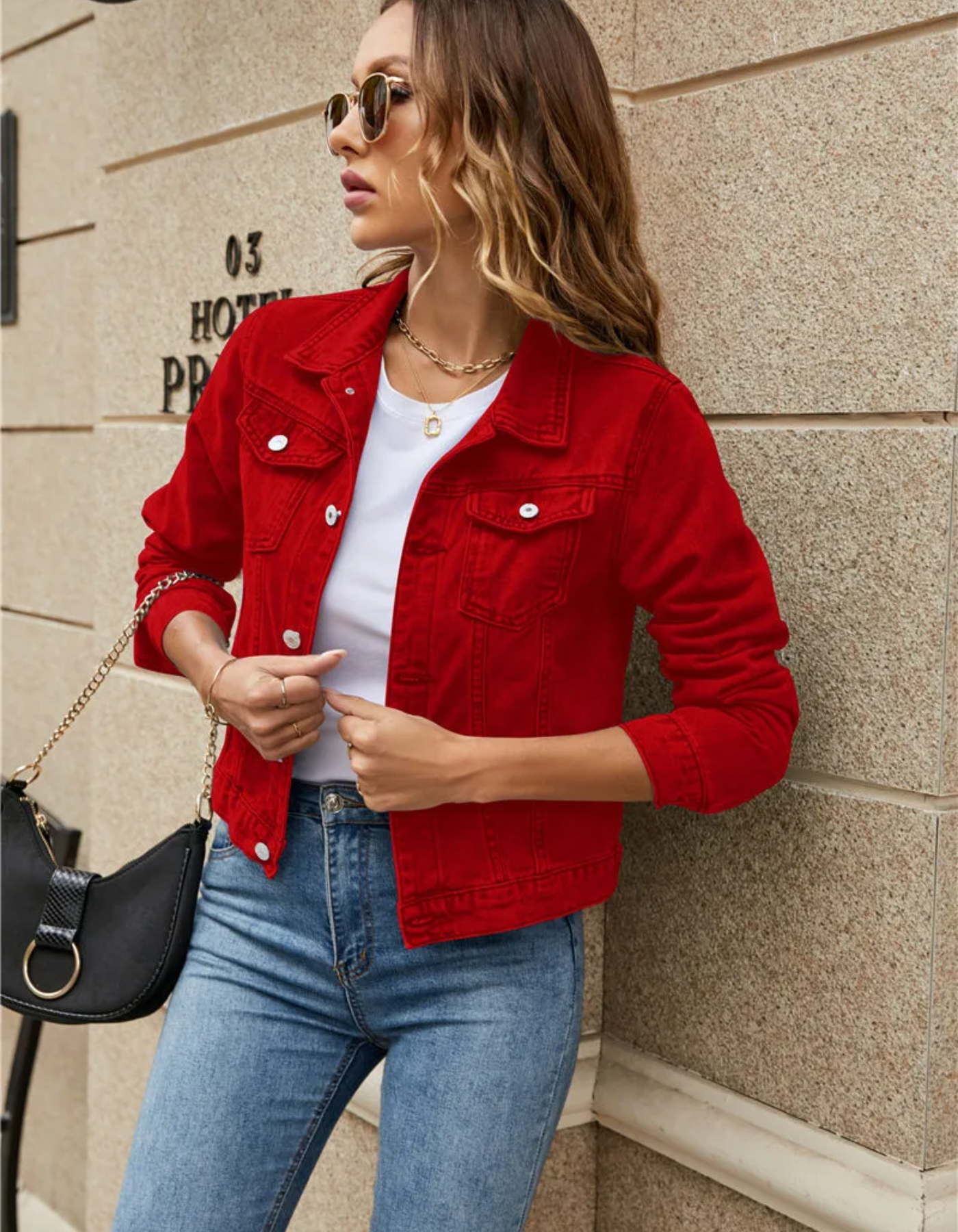 Classic Cropped Denim Jacket with Chest Pockets