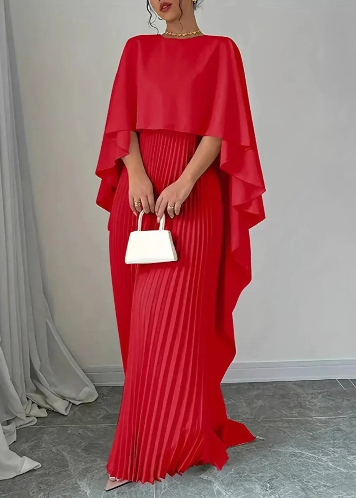 Elegant Cape Sleeve Pleated Maxi Dress with Round Neck