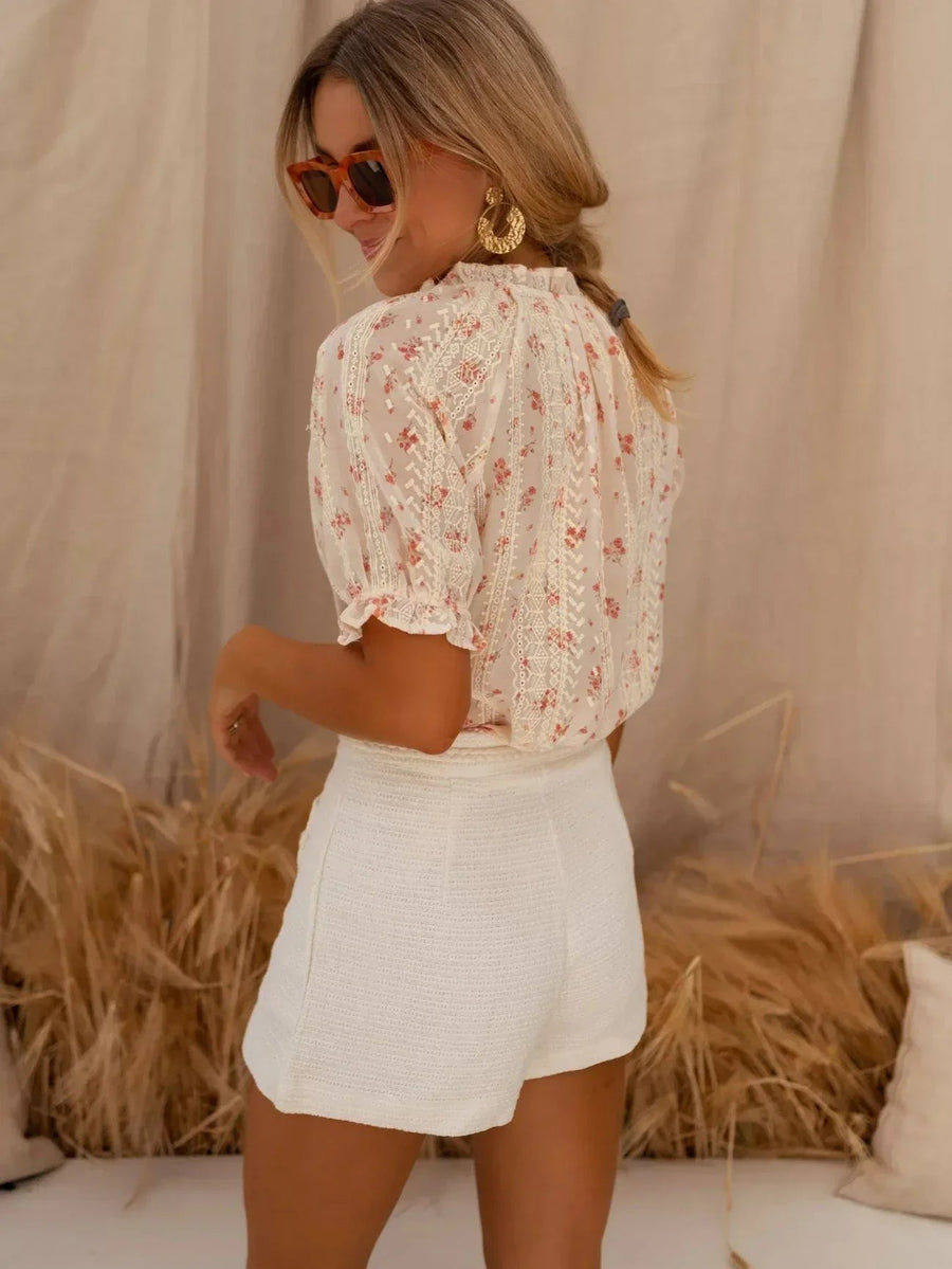 Floral Blouse with Puff Sleeves and Lace Trim Detail