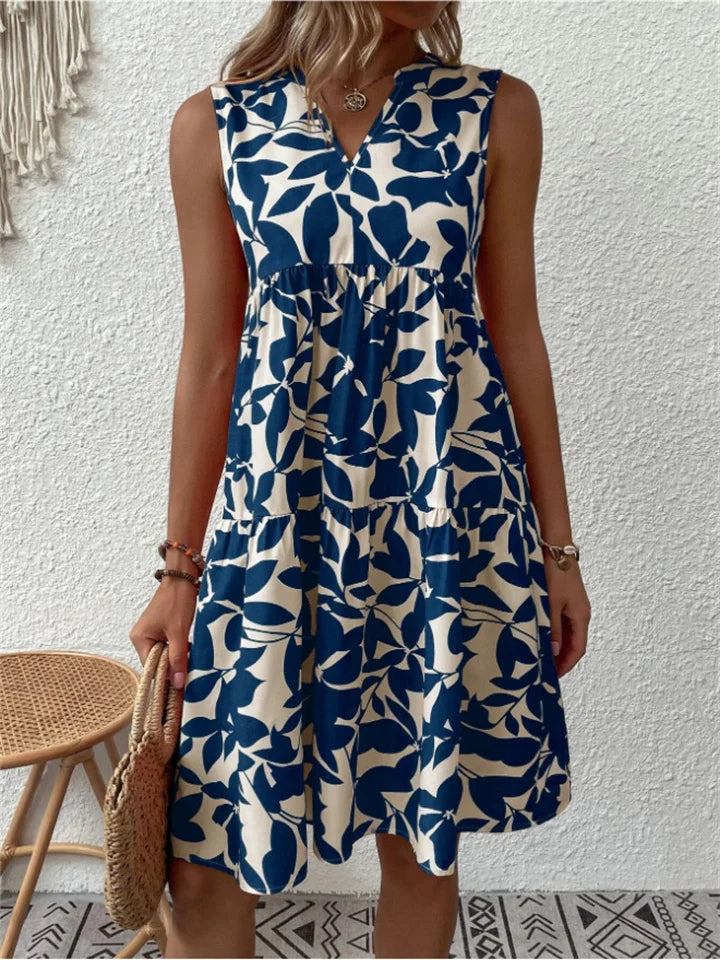 Floral Print Sleeveless Summer Dress with V-Neckline and Tiered Skirt