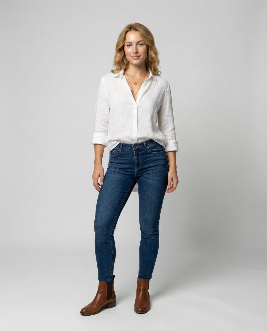 Linen Shirt with Three-Quarter Sleeves and Classic Collar