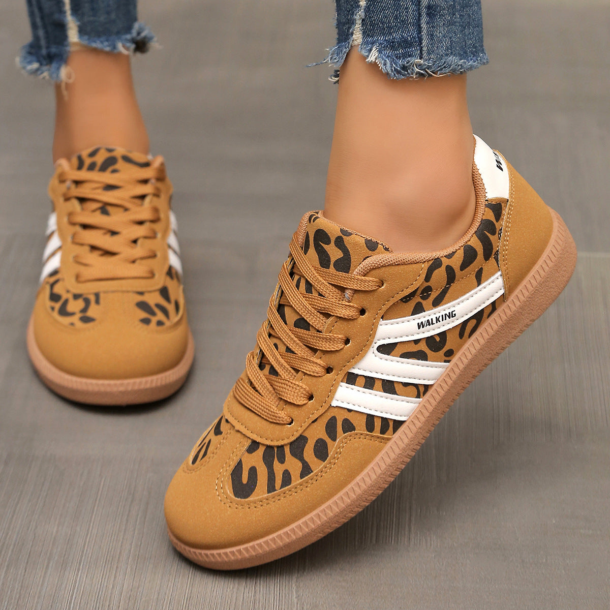 Deliza | Ergonomic Orthopaedic Trainers