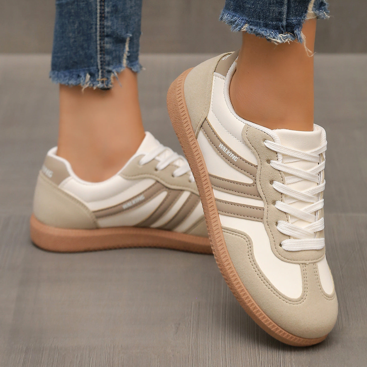 Deliza | Ergonomic Orthopaedic Trainers