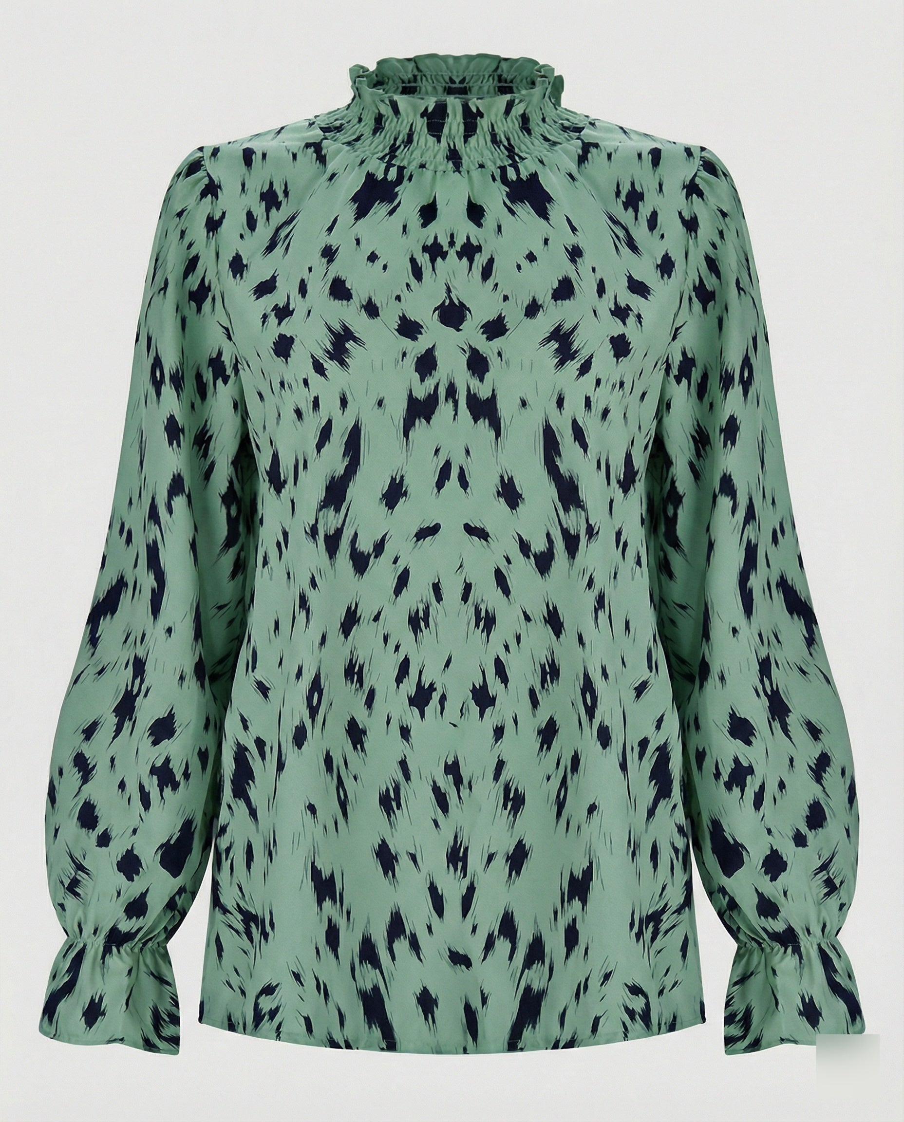 Relaxed Animal Print Blouse with Ruffle Neck and Puff Sleeves