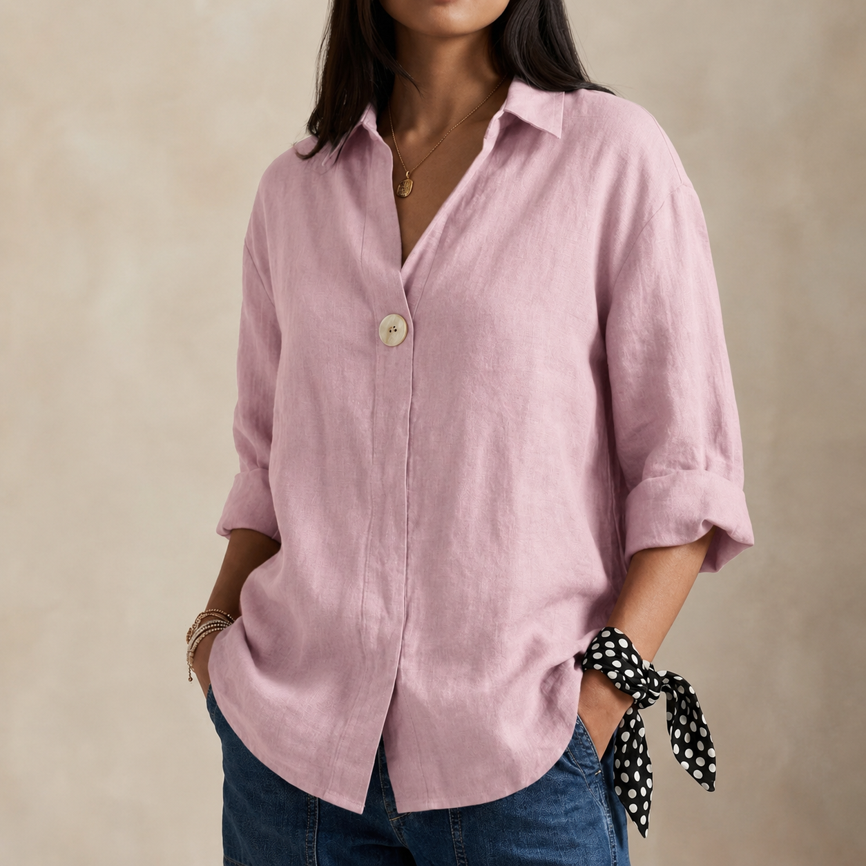 Relaxed Linen Blouse with V-Neckline and Single Button
