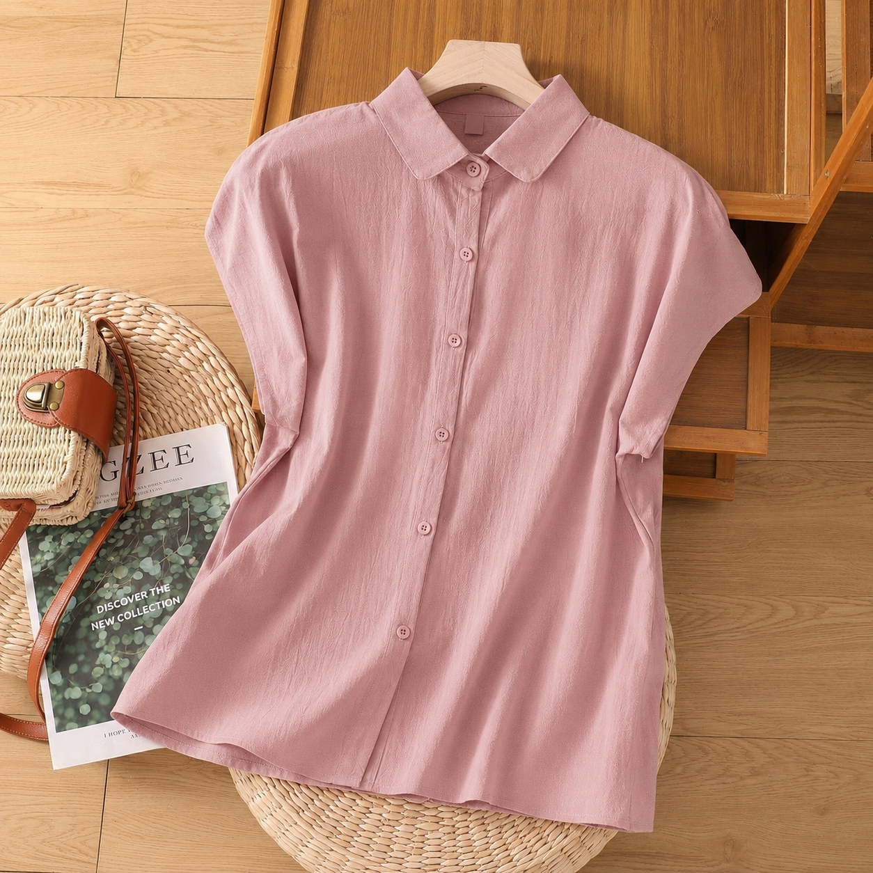 Relaxed Linen Shirt with Collared Neck and Button Front