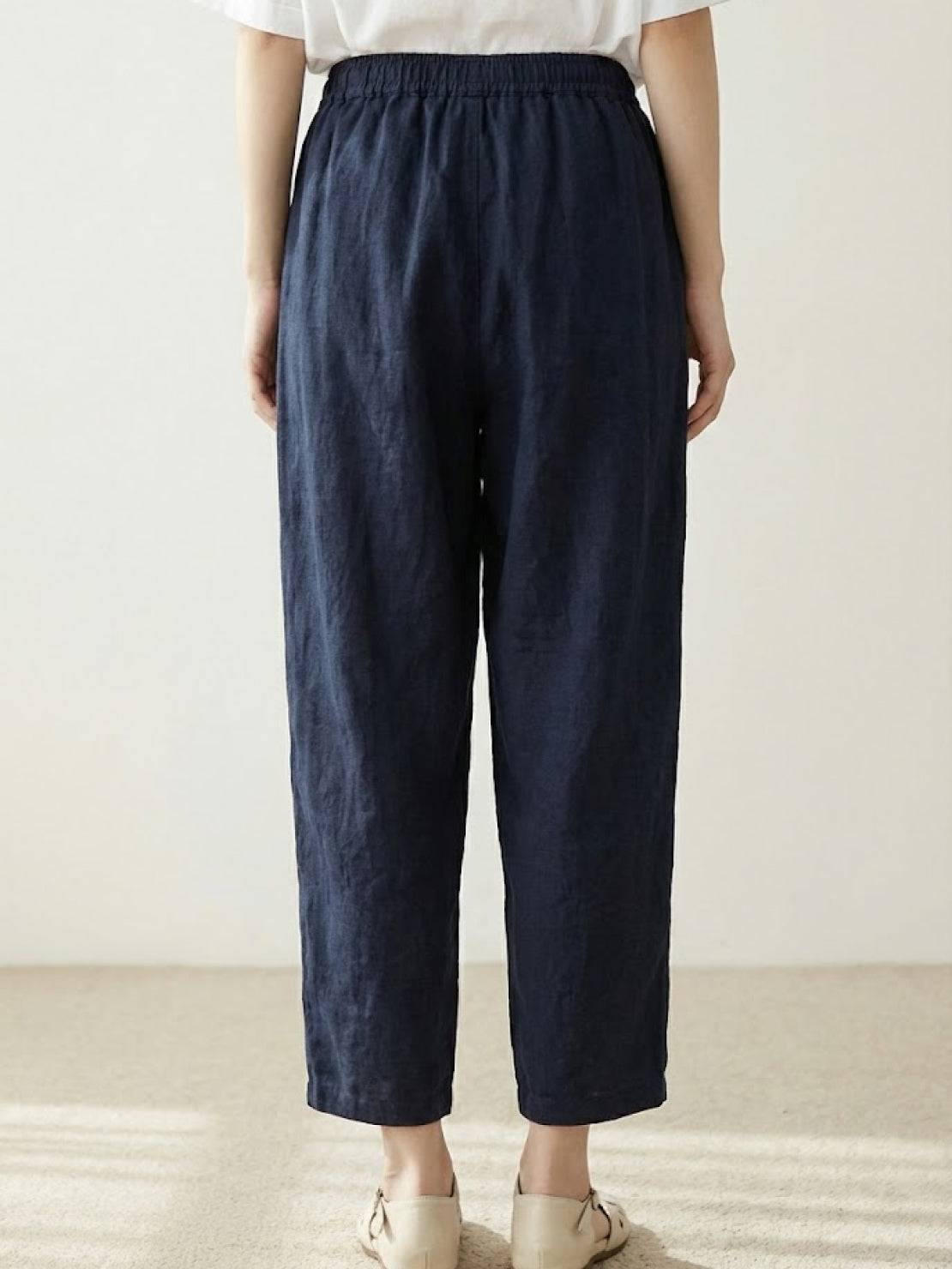 Relaxed Linen Trousers with Drawstring Waist and Rolled Hem