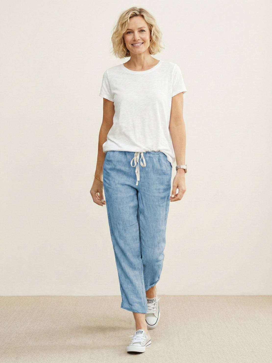 Relaxed Linen Trousers with Drawstring Waist and Rolled Hem