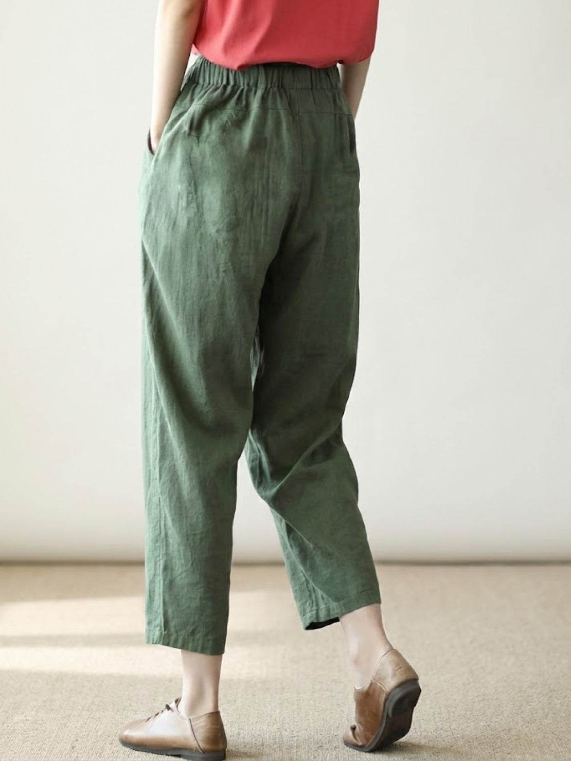 Relaxed Linen Trousers with Drawstring Waist and Rolled Hem