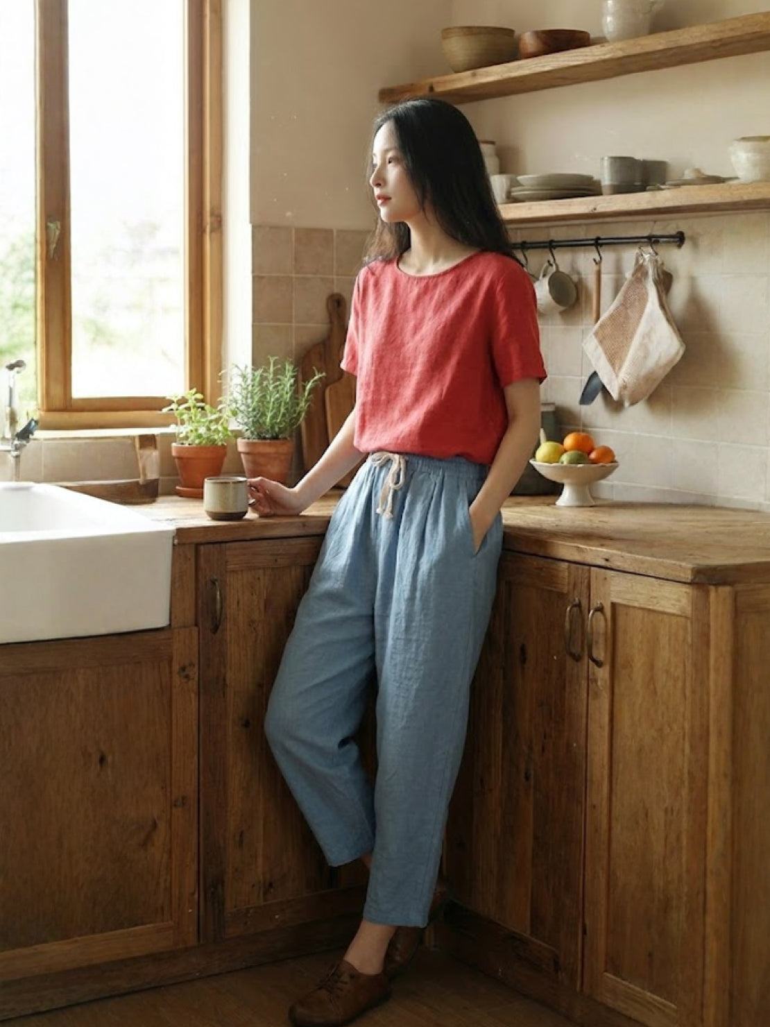 Relaxed Linen Trousers with Drawstring Waist and Rolled Hem