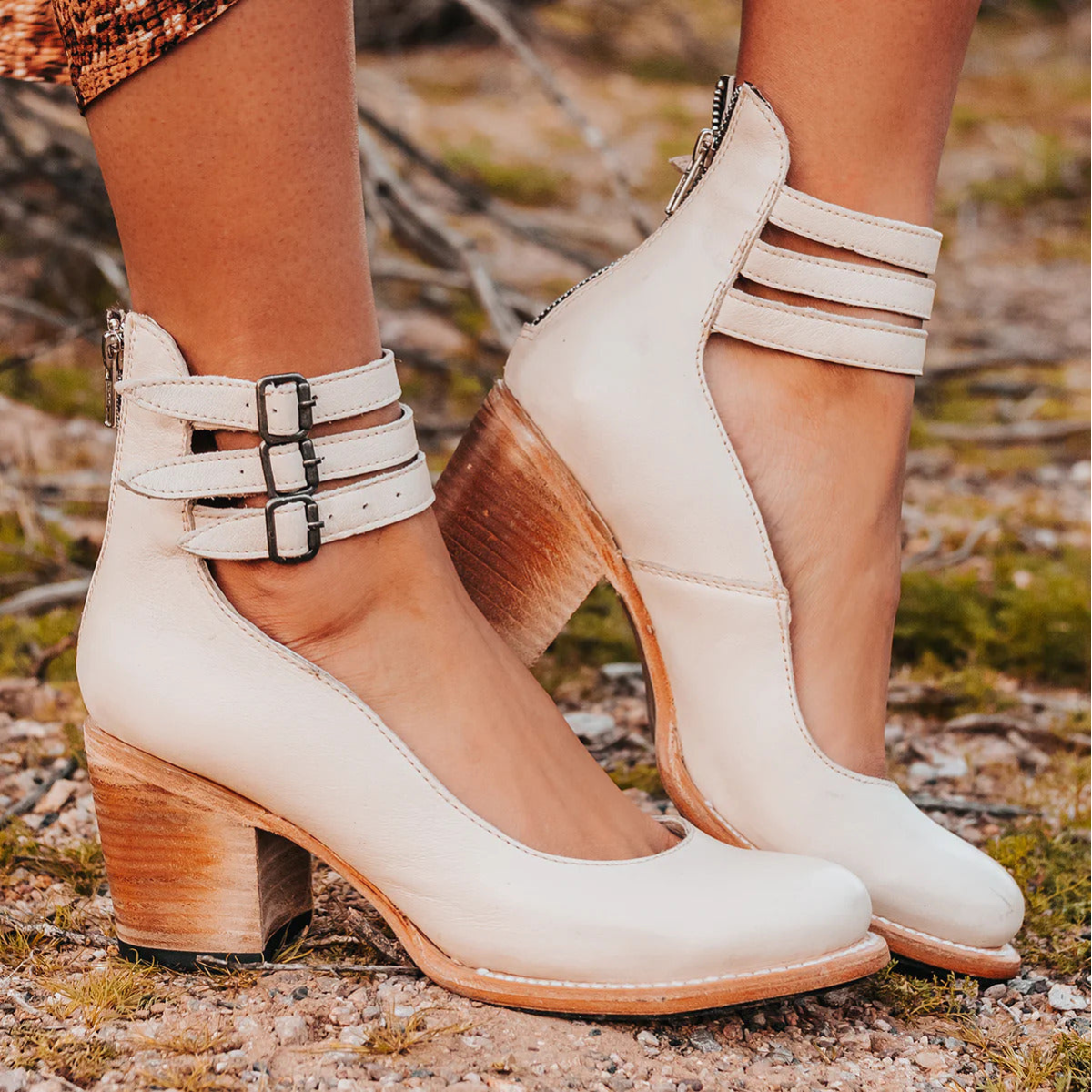Retro Block Heel Mary Jane Heels with Double Buckle Ankle Strap