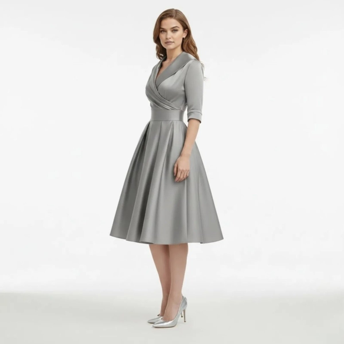 Retro Wrap Midi Dress with V-Neckline and Full Skirt