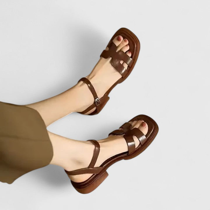 Vera | Sophisticated Flat Sandals
