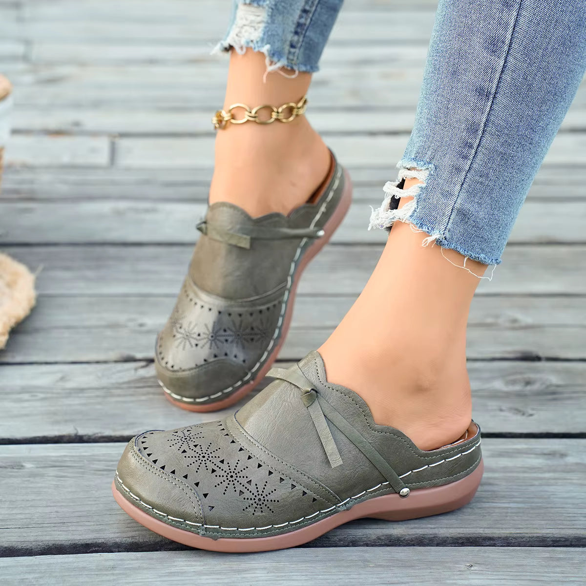 Ellen | comfortable pain reliefing Cut-Out Clogs