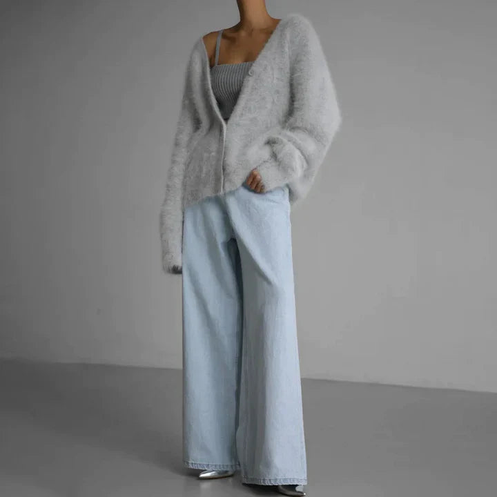 Soft Relaxed Knit Cardigan with V-Neckline and Button Front