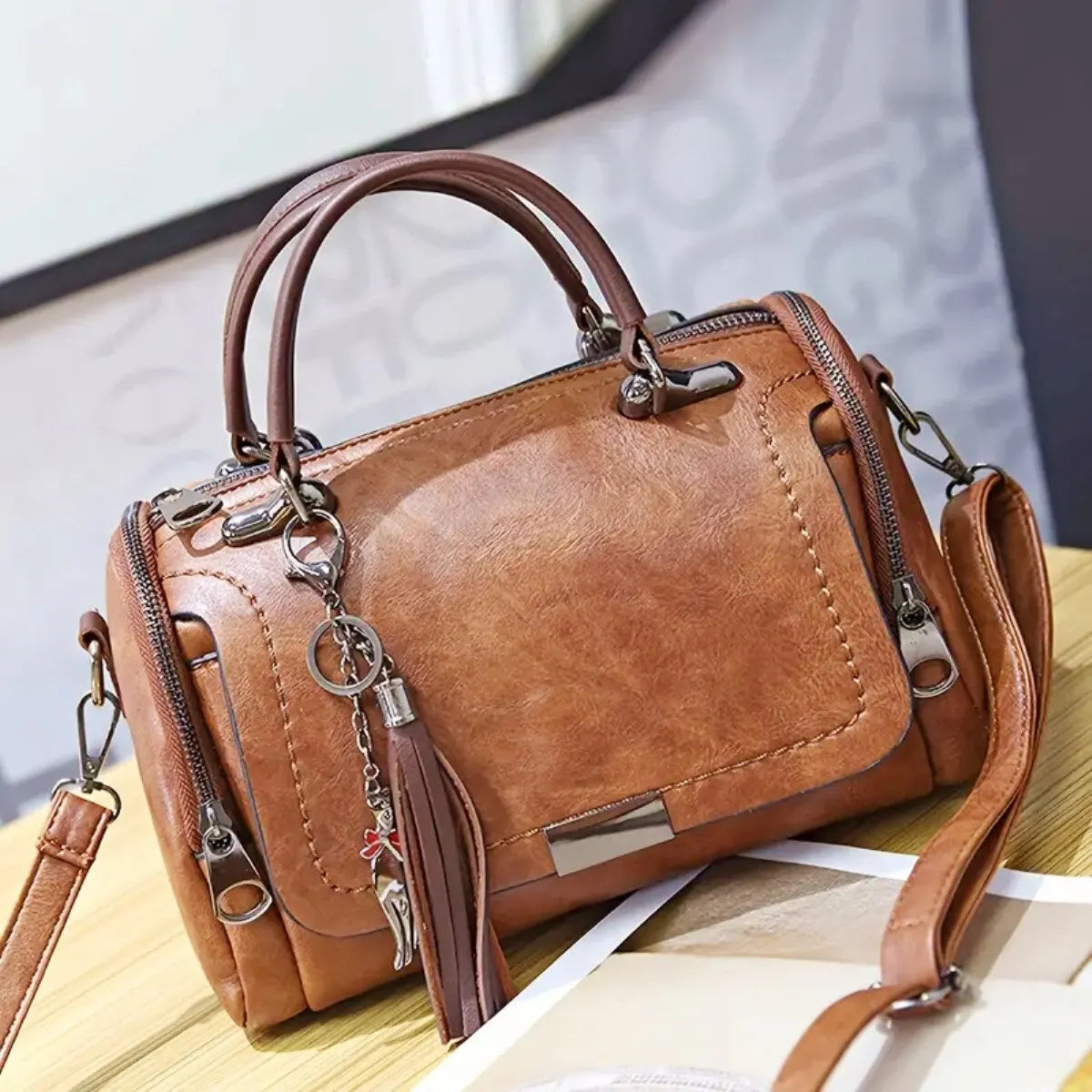 ELIANA | LEATHER SHOULDER BAG