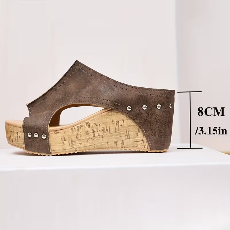Linda | Ergonomic Studded Wedge Sandals