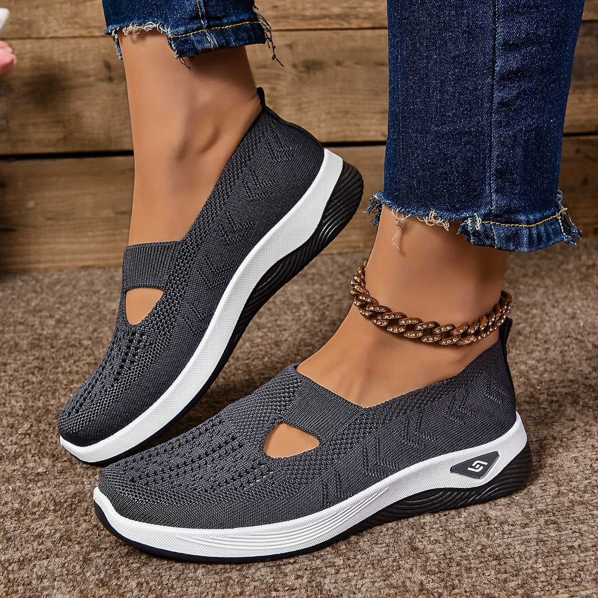 Odette | Non-slip Orthopaedic Shoes + FREE INSOLES