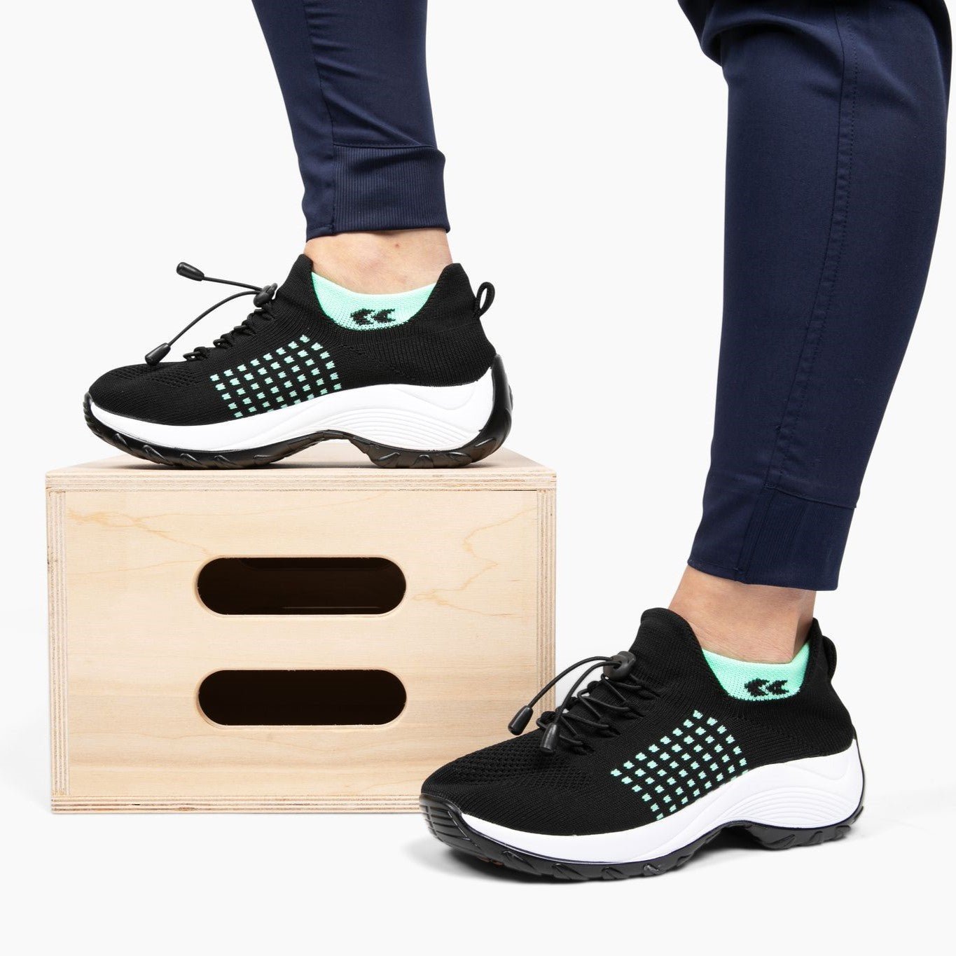 Ellie | Orthopaedic & non-slip Stretch-Knit Sneakers