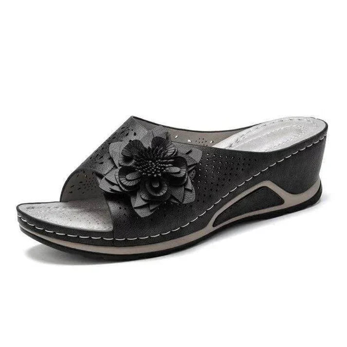 Lindsay | Soft leather orthopaedic sandals with arch support