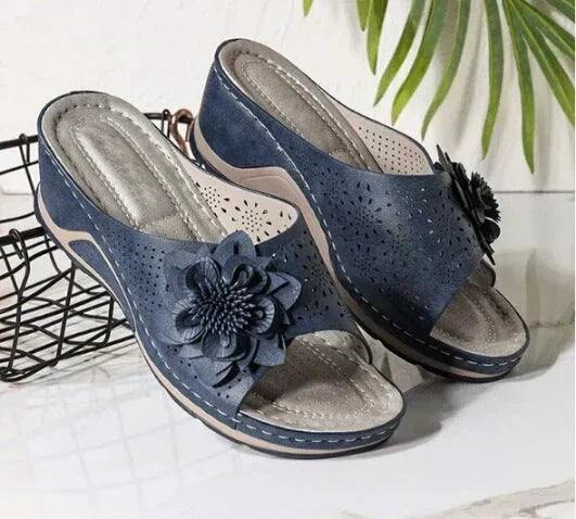 Lindsay | Soft leather orthopaedic sandals with arch support