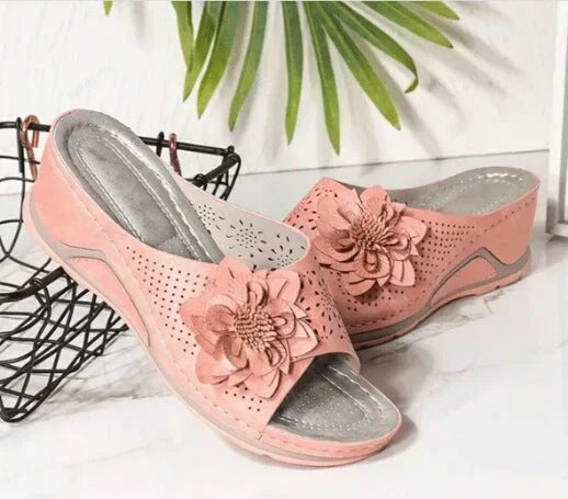 Lindsay | Soft leather orthopaedic sandals with arch support